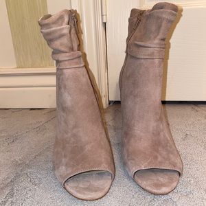 vince camuto booties